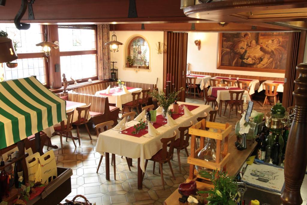 Gasthof Krancher Rudesheim am Rhein Bagian luar foto